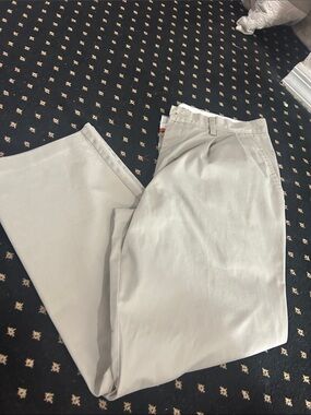 Dockers Easy Khaki Classic Men's Khaki Chinos - Light Tan 34 x 30